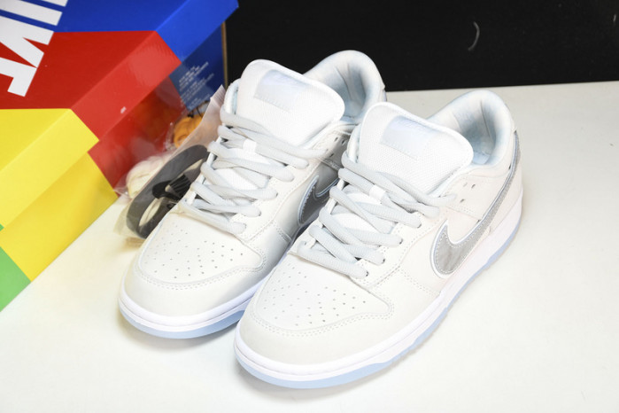 nike sb dunk low white lobster (friends and family) fd8776-100