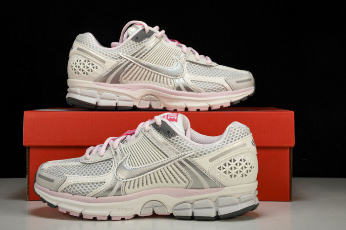 nike zoom vomero 5 "520/silver/pink" fn3695-001