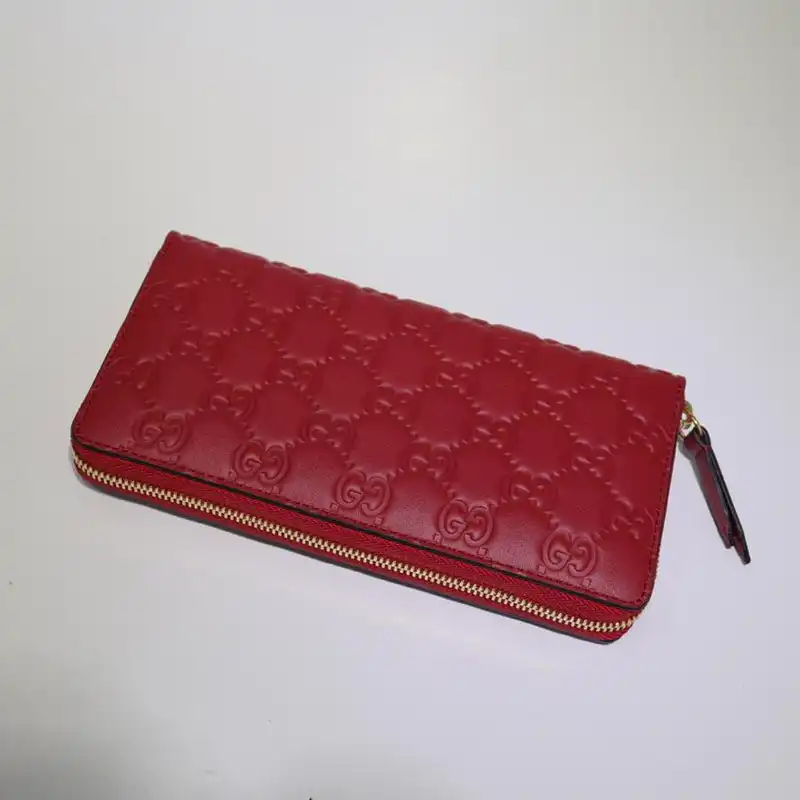 G*u*i brand handbags zip around wallet 1904g0012