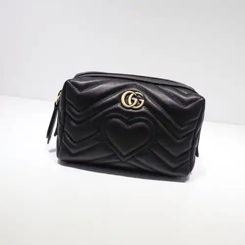 G*u*i brand handbags pouches 1904g0027