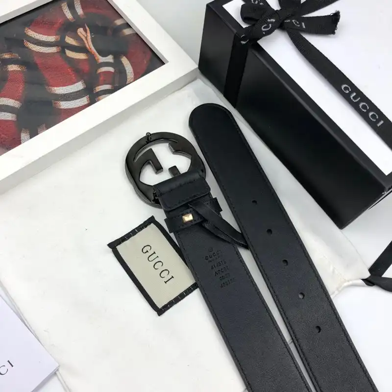 G*u*i s belte 1905bl0096