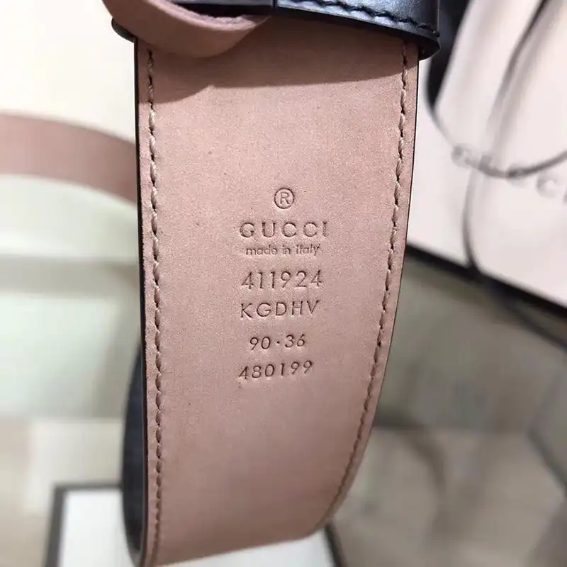 G*u*i s belte 1905bl0251