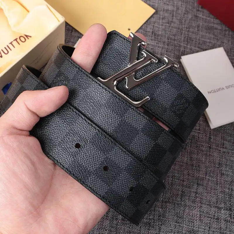 LV s Belte 1907BL0085