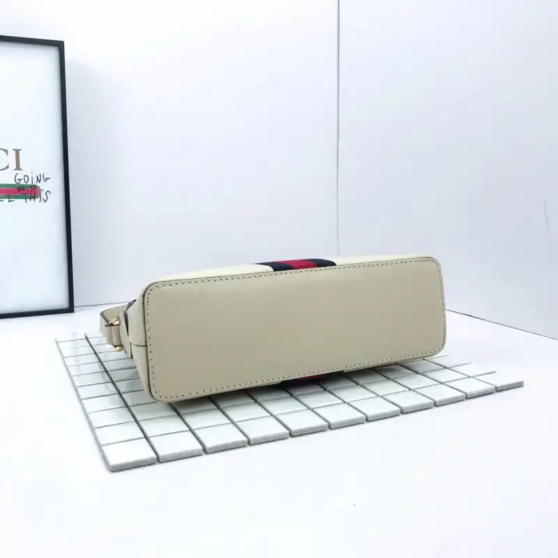 G*u*i bags 19b57g0095