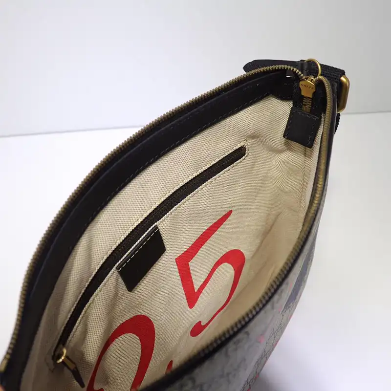 G*u*i crossbody bag 19gm0046