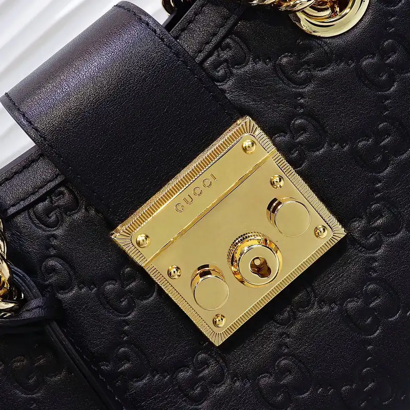 G*u*i bags 2104dj0027