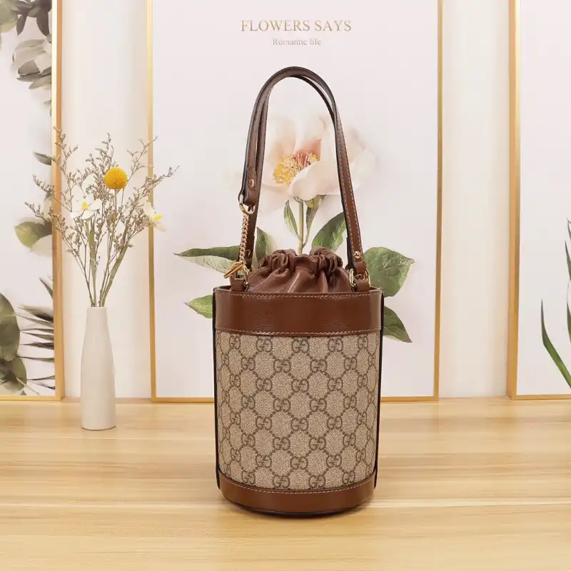 G*u*i s bags 2108dj0072