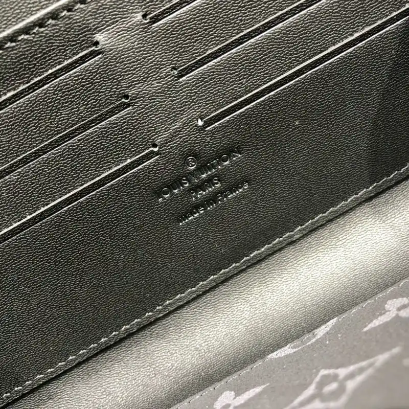 LV Bags 2111YZ0035
