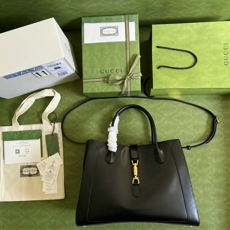 G*u*i bag 2112ya0049