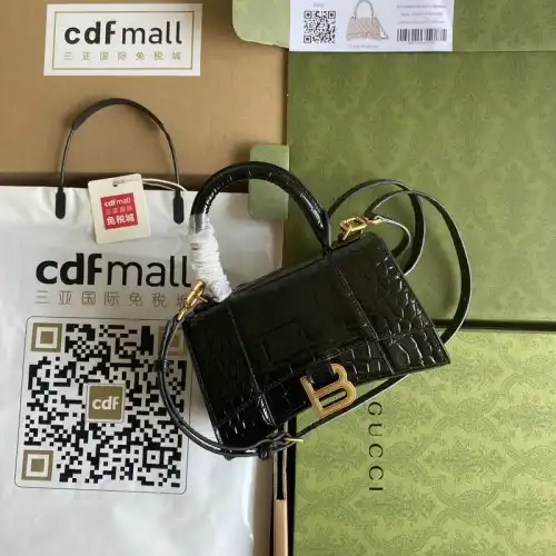 G*u*i bag 2112ya0071