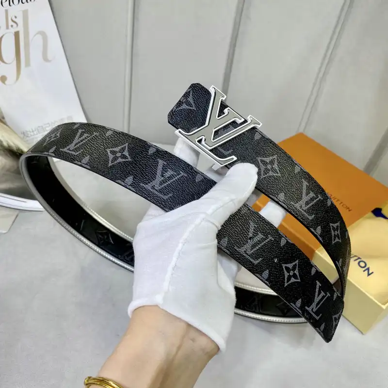 LV Belts 2201XA0052