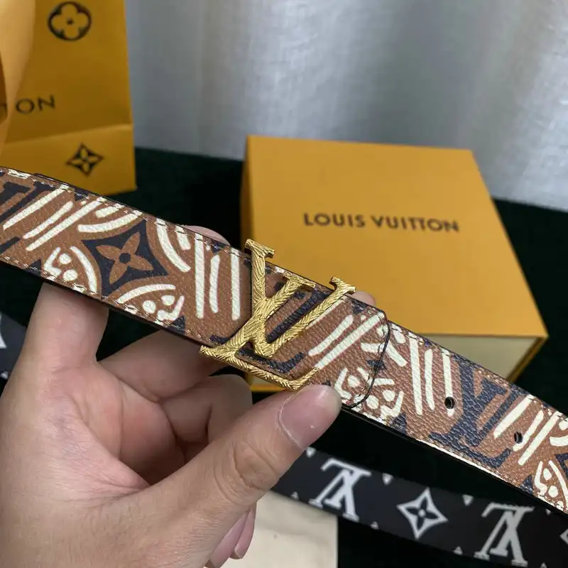 LV Belts 2204XA0187