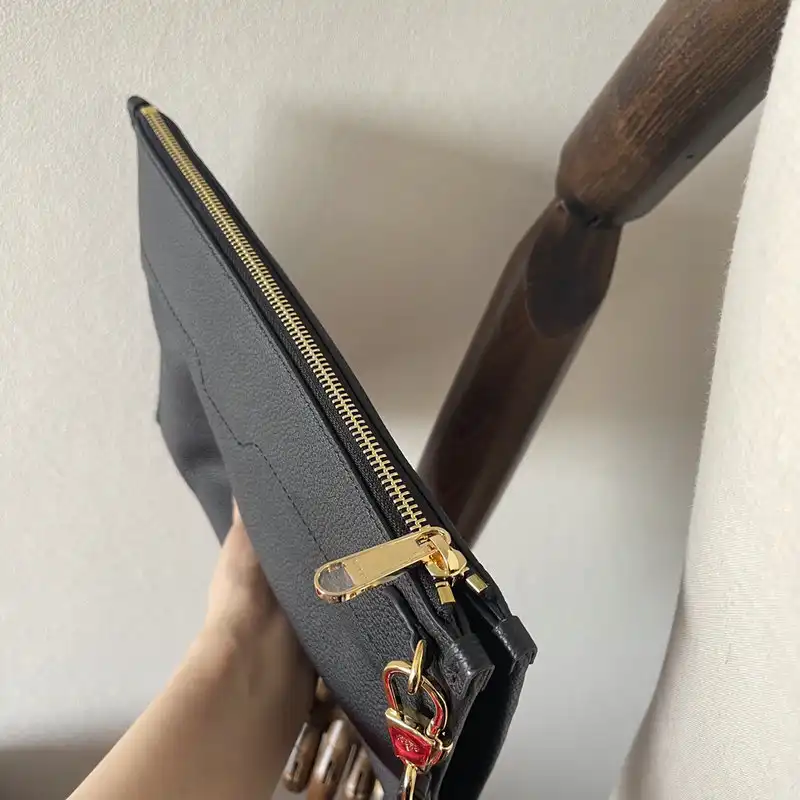 G*u*i bag 2207pj0016