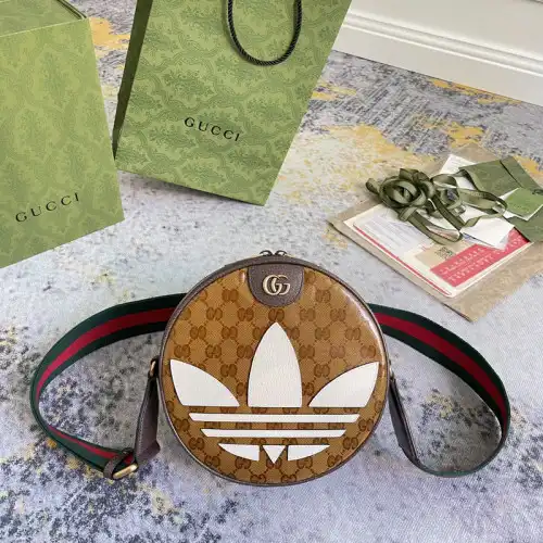 G*u*i bag 2209dj0057