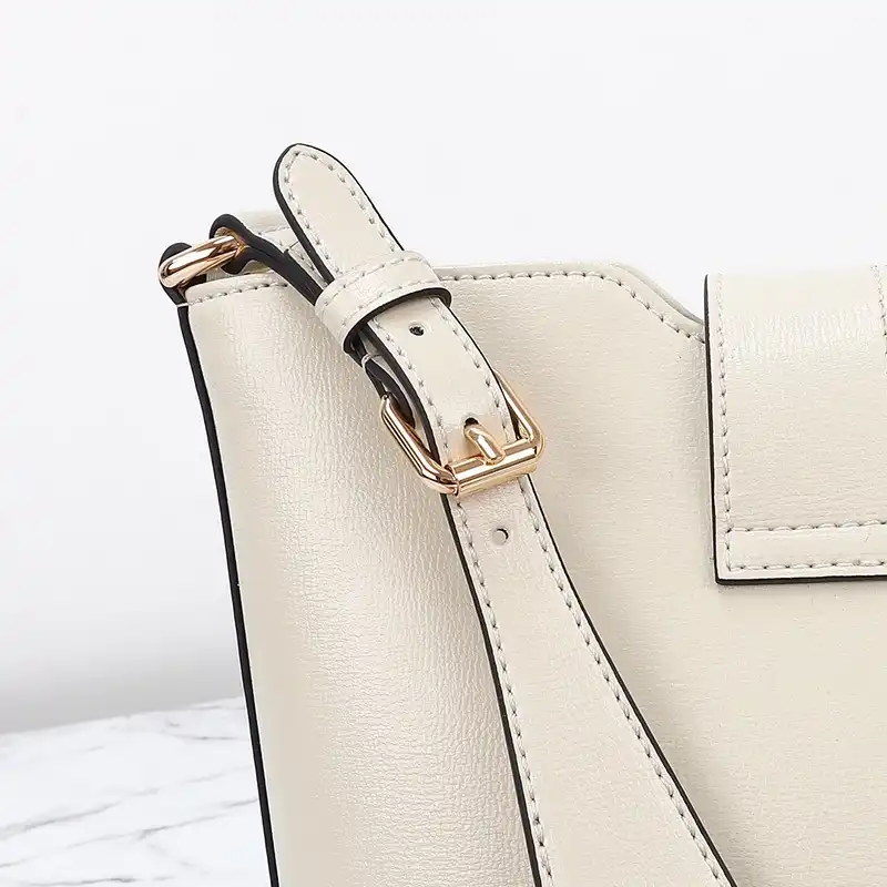 G*u*i bags 2407ya0007