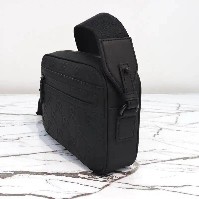 G*u*i bags 2410ya0191