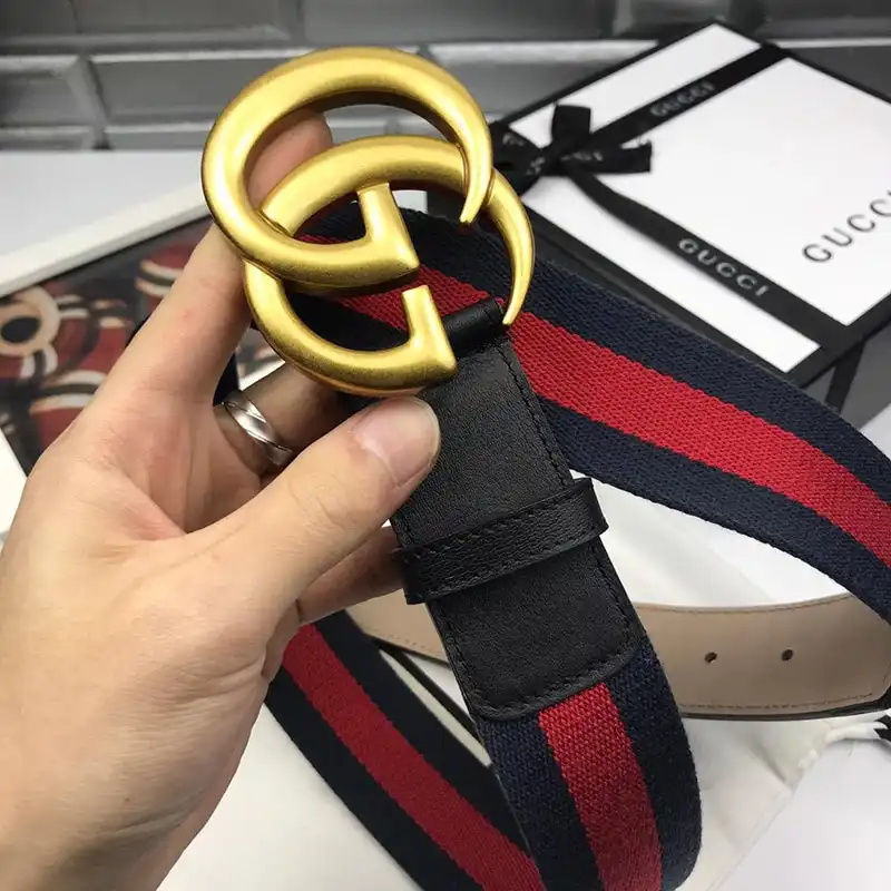 G*u*i s belts 19bl0084