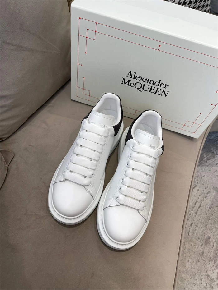 Alexander McQueen Oversized Lightweight 2573