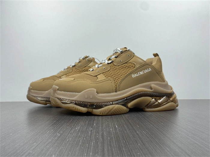 Comfortable BLCG Triple S Clear Sole Brown  541624 W2GA1 4444