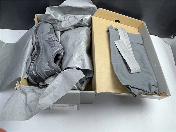 SmartChoice BLCG Triple S Clear Sole Dark Grey 541624 W2GA1 4502