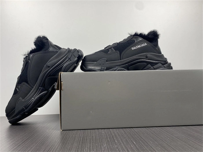 Breathable BLCG Triple S Fake Fur Black 668563 W3CQ5 4432