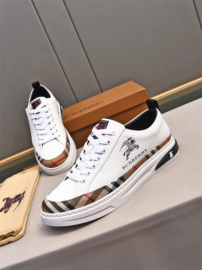 Burberry Sneaker Stylish 2620