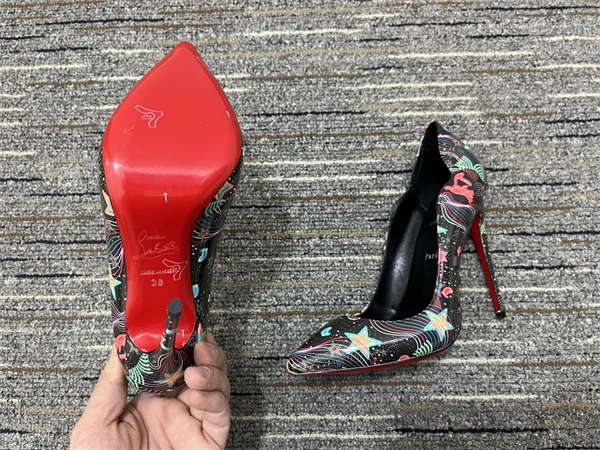 Sophisticated CL 2959