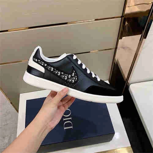 DR Sneaker Unique 1144