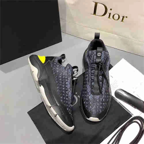 Affordable DR Sneaker 1200