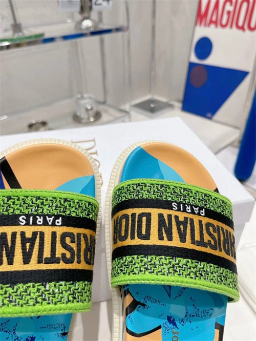 Resilient Dio Slipper 5816