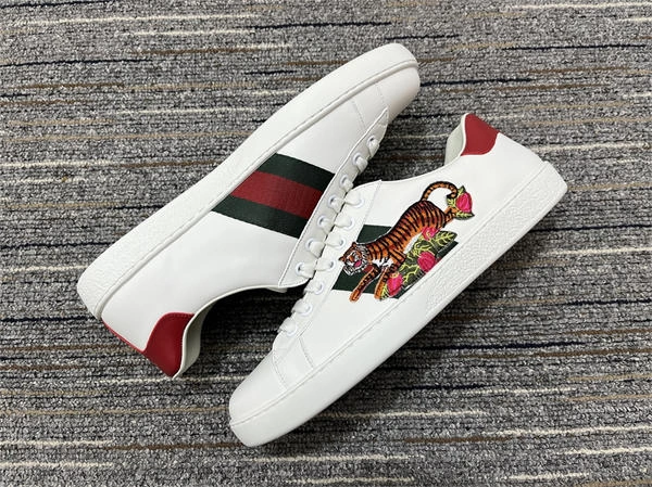 G*u*i ace sneaker techfriendly 126