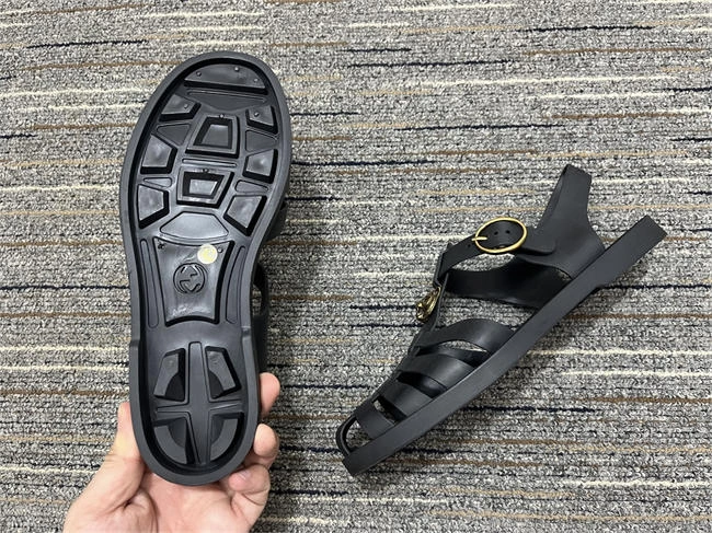 G*u*i sandals effortless 358