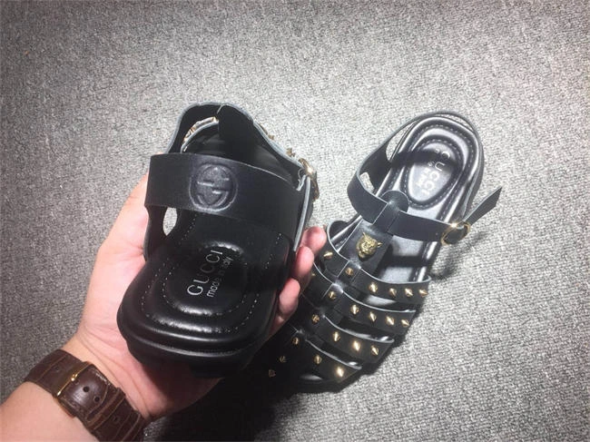 G*u*i sandals quickdry 361