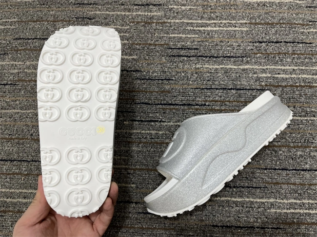 G*u*i slide tailored 390