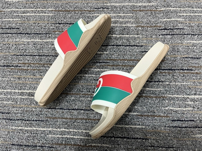 G*u*i slide supportive 418