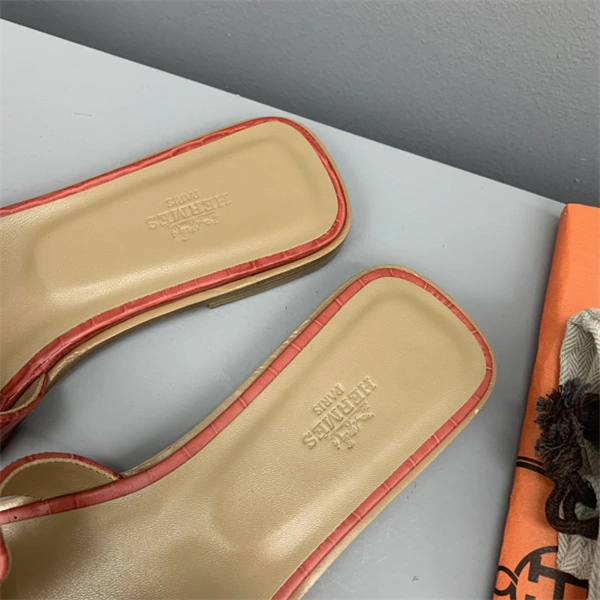 H Slipper Refined 2328