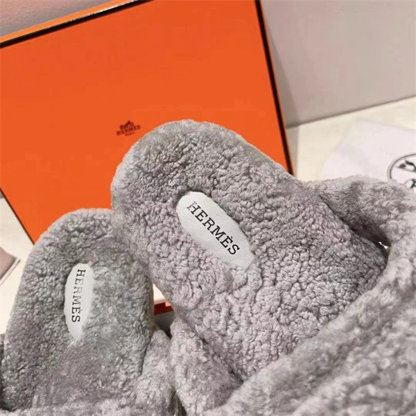 Efficient H Slipper 2380