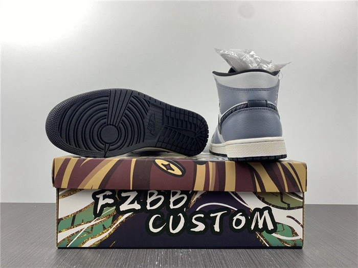 SoftTouch Jordan1 dark grey 554724- 3721