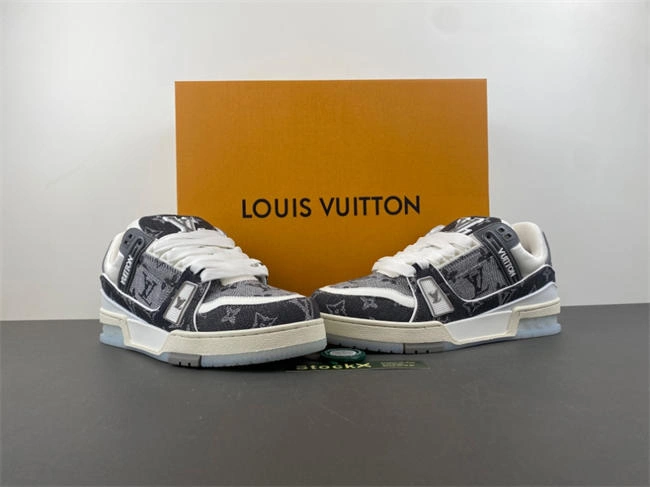 FreshLook Louis Vuitton LV trainer 1652
