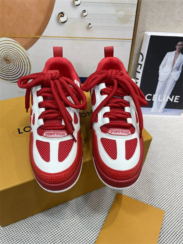 Modern Louis Vuitton 1749