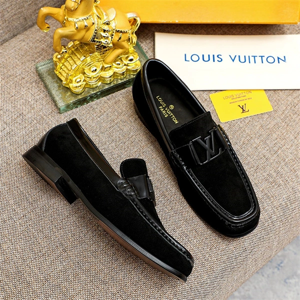 Compact Lv Loafer 1881