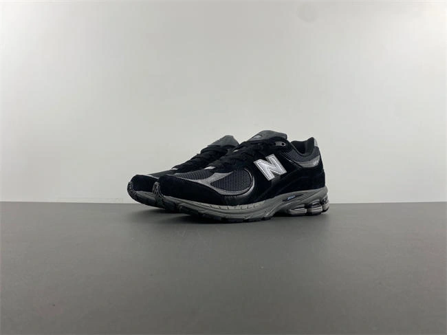 GoodFit New Balance 2002R Black Dark Grey White M2002RR 5825