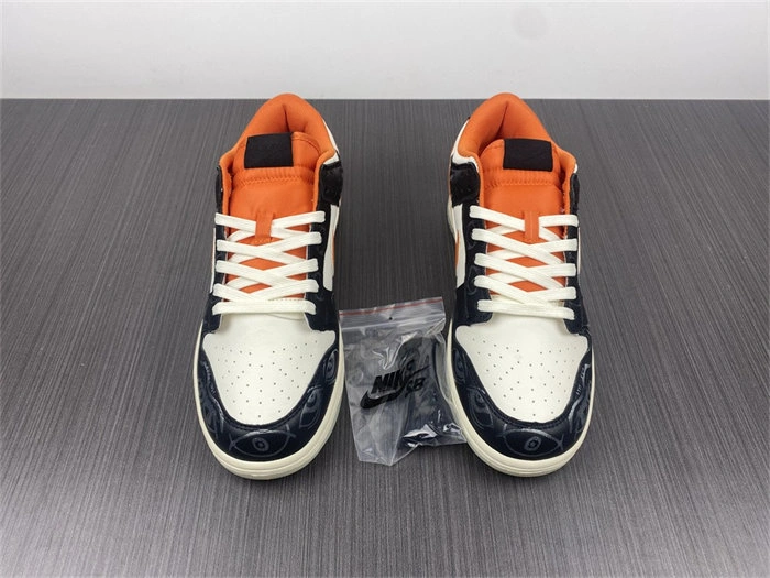 TravelReady Nike Dunk Low PRM Halloween DD3357- 4786
