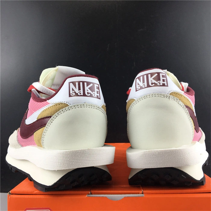 Comfortable Nike LD Waffle sacai BV0073- 5244