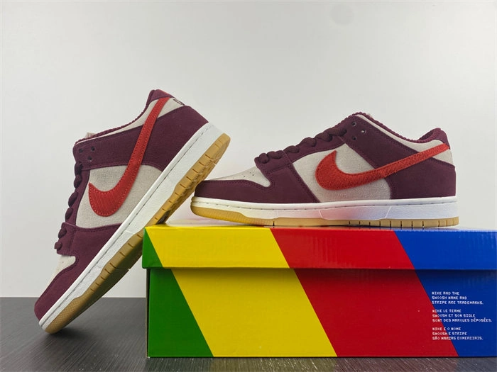 Youthful Nike SB Dunk Low Skate Like a Girl  DX4589- 4675