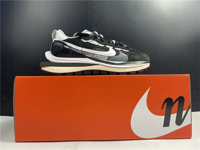 Nike Vaporwaffle sacai Black White  CV1363- StreetReady 5239